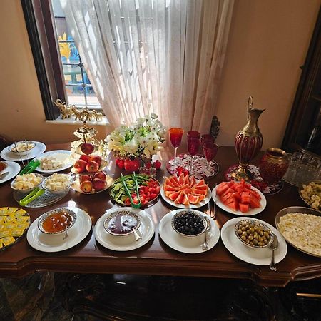 Loost Town Inn Hotel Antalia Esterno foto